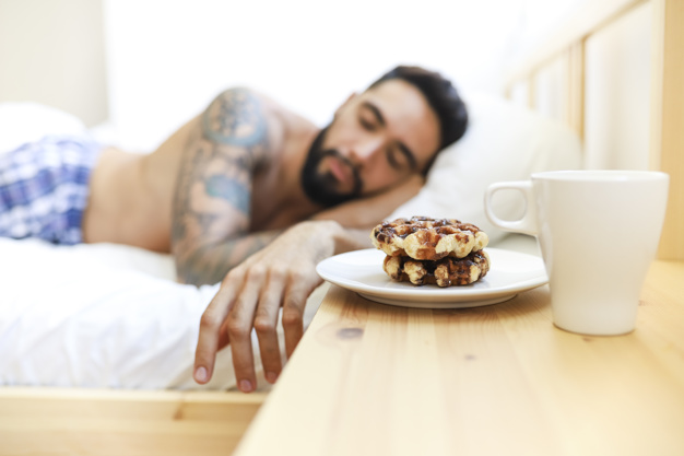 Não coma antes de dormir - Como Emagrecer o Rosto Rápido Usando Dicas Simples
