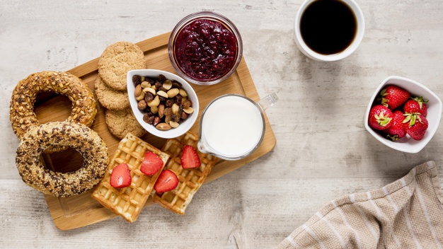 Permita se alguns carboidratos simples no café da manhã para emagrecer - Veja como deve ser o café da manhã para emagrecer - Confira!